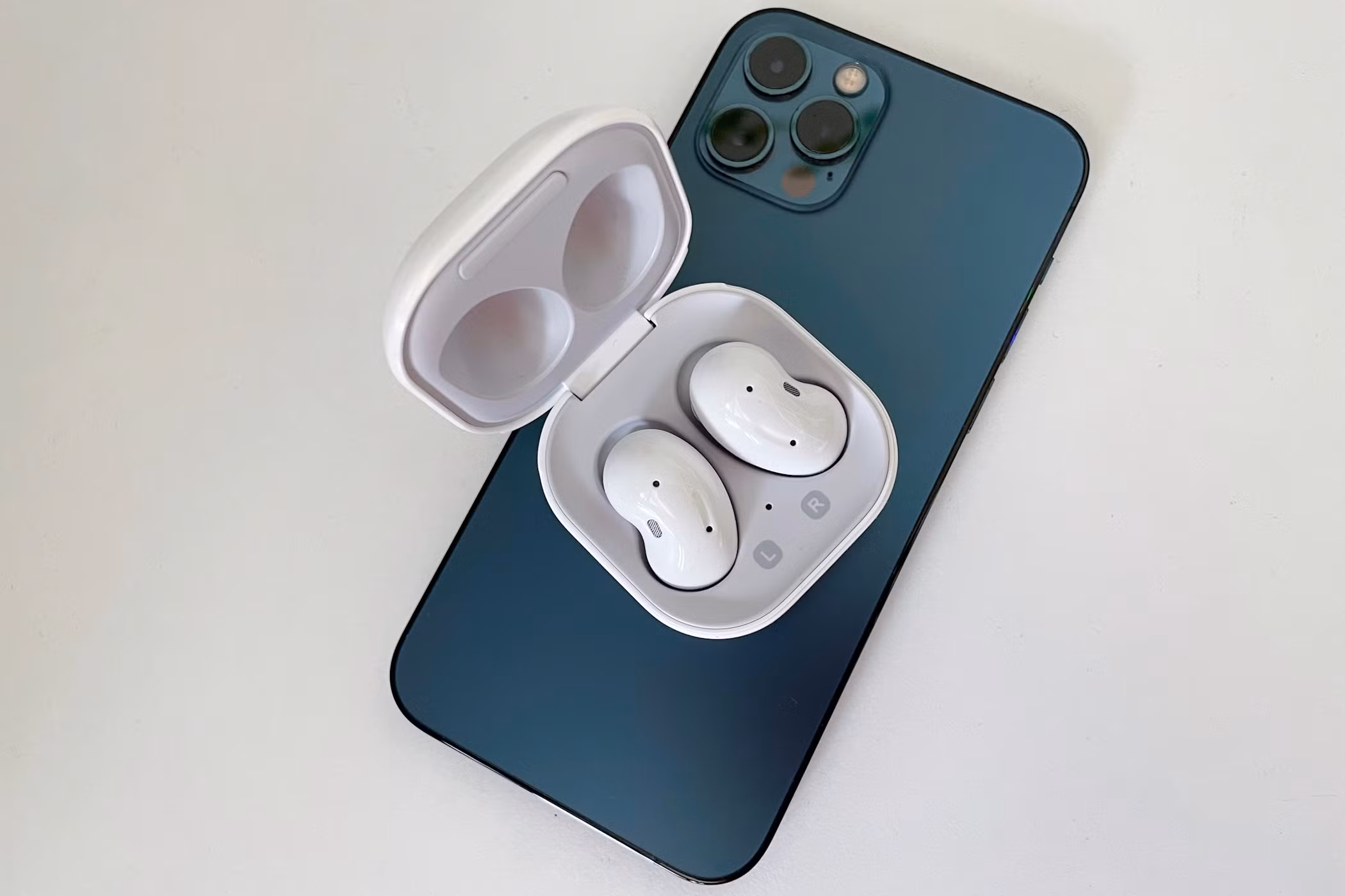 How to Pair Samsung Galaxy Buds with iPhone